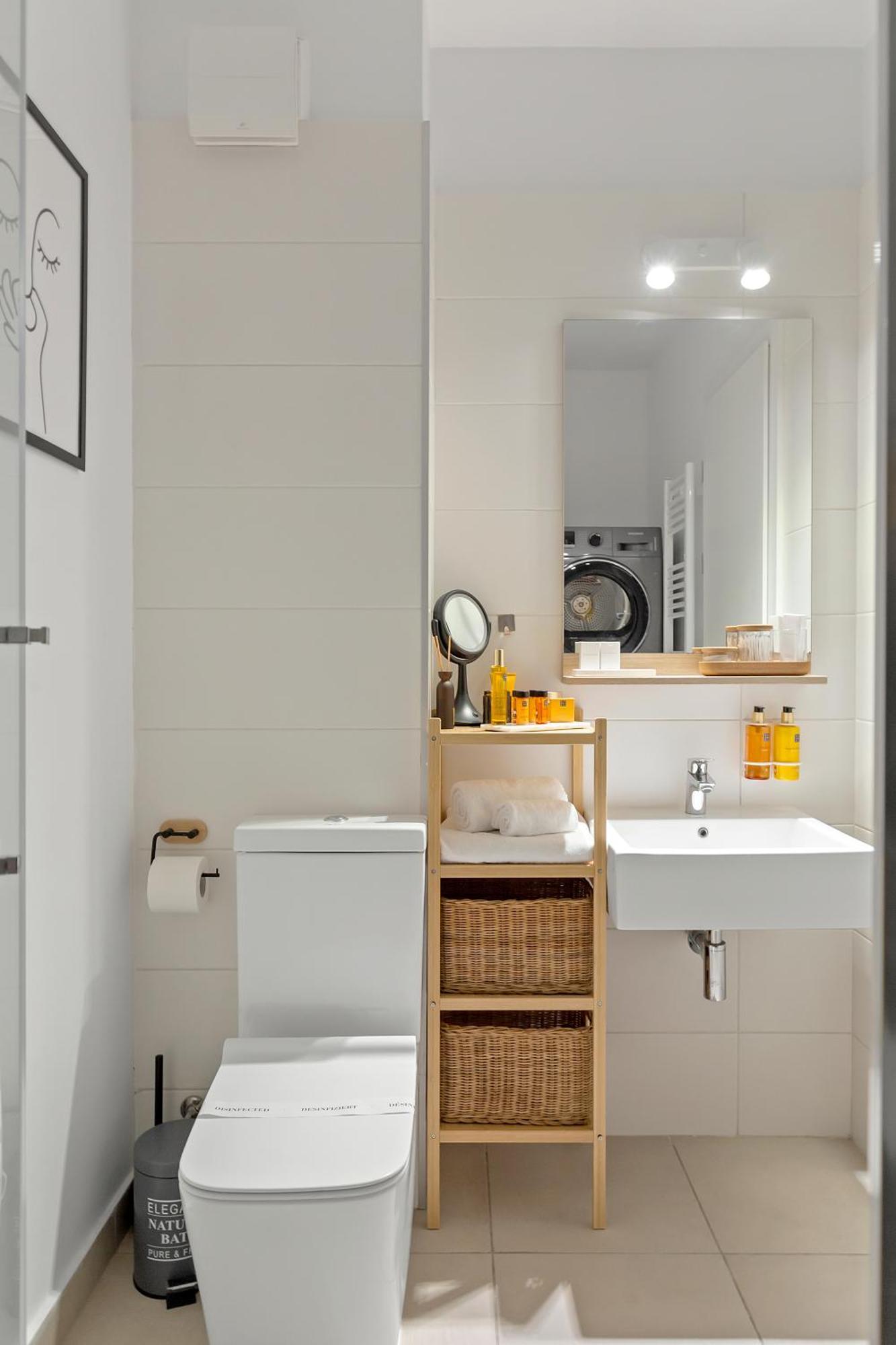 Mido Park Apartment With Private Parking & Self Check-In Bukarest Exterior foto